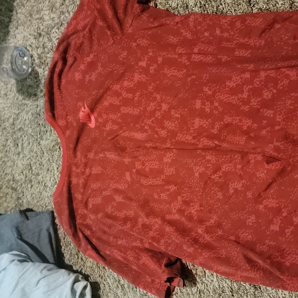 Nike athletic cut shirt